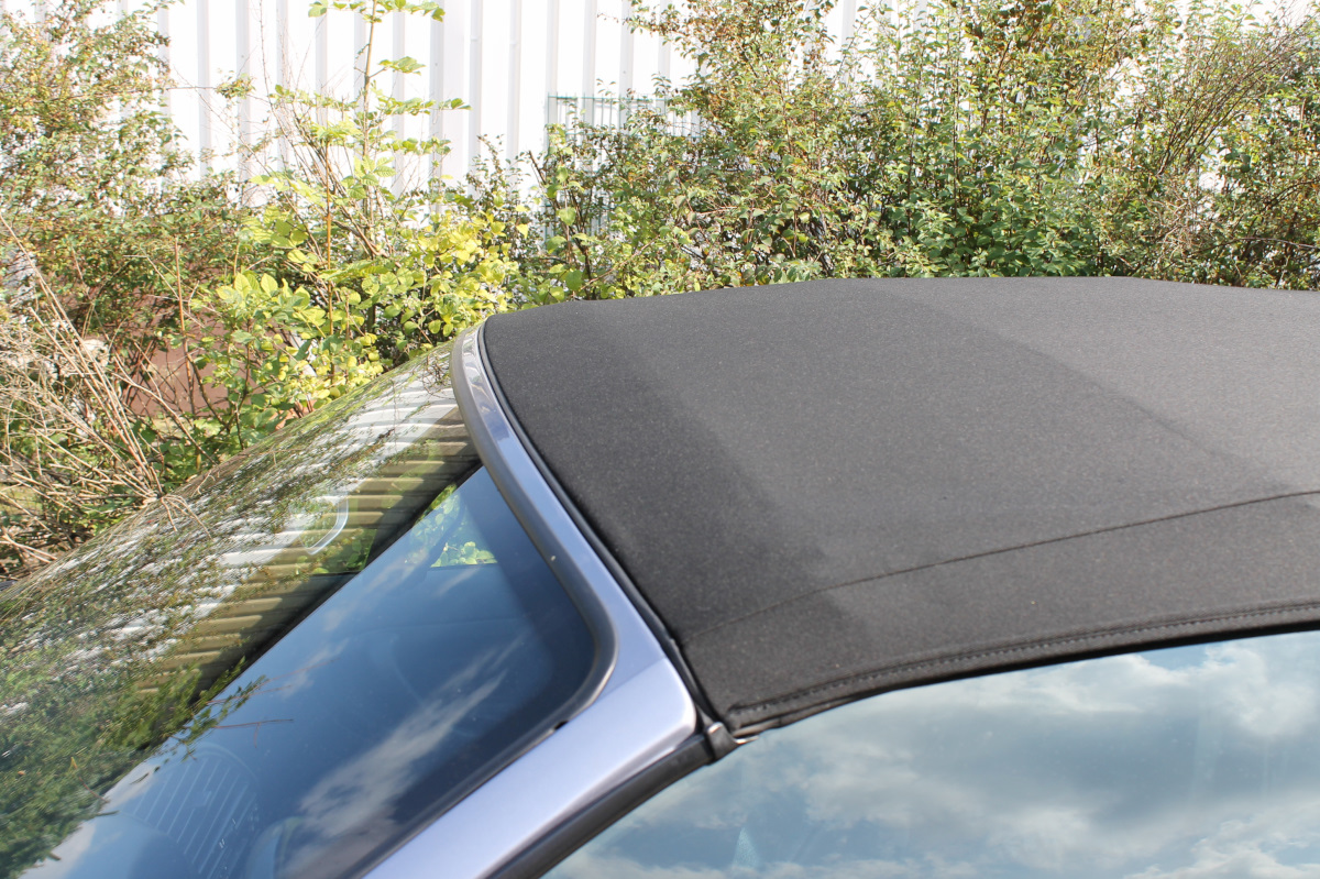 BMW E36 Verdeck VO Convertibles, Schalendach, Auto-Dach, Windschutzscheibe, blaues Auto