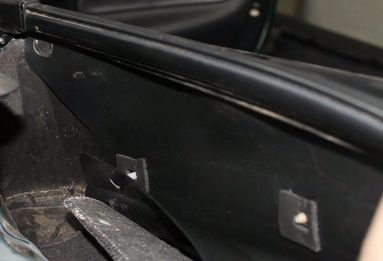 Mazda MX 5 Wasserrinne